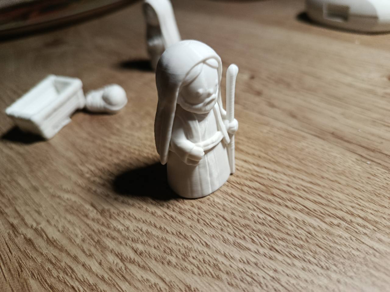 Figura do presépio em branco, diretamente da impressão 3D